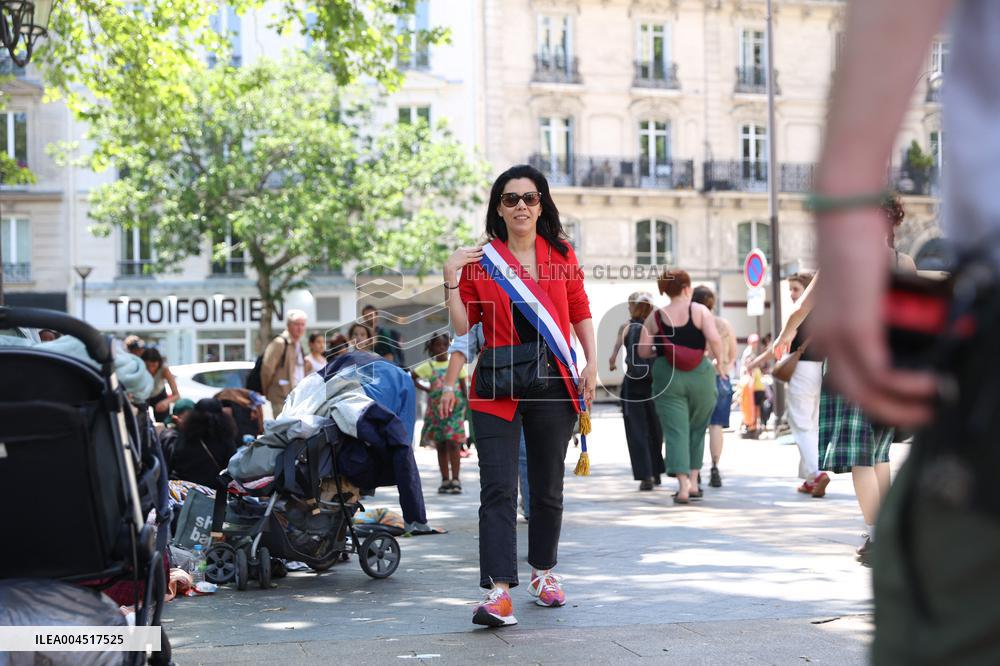 Homeless Gather to Demand Accommodation - Paris