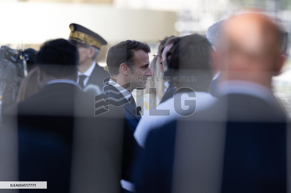 Emmanuel Macron visits the Olympic cauldron at the Tuileries - Paris
