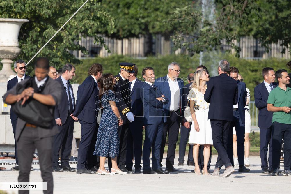 Emmanuel Macron visits the Olympic cauldron at the Tuileries - Paris