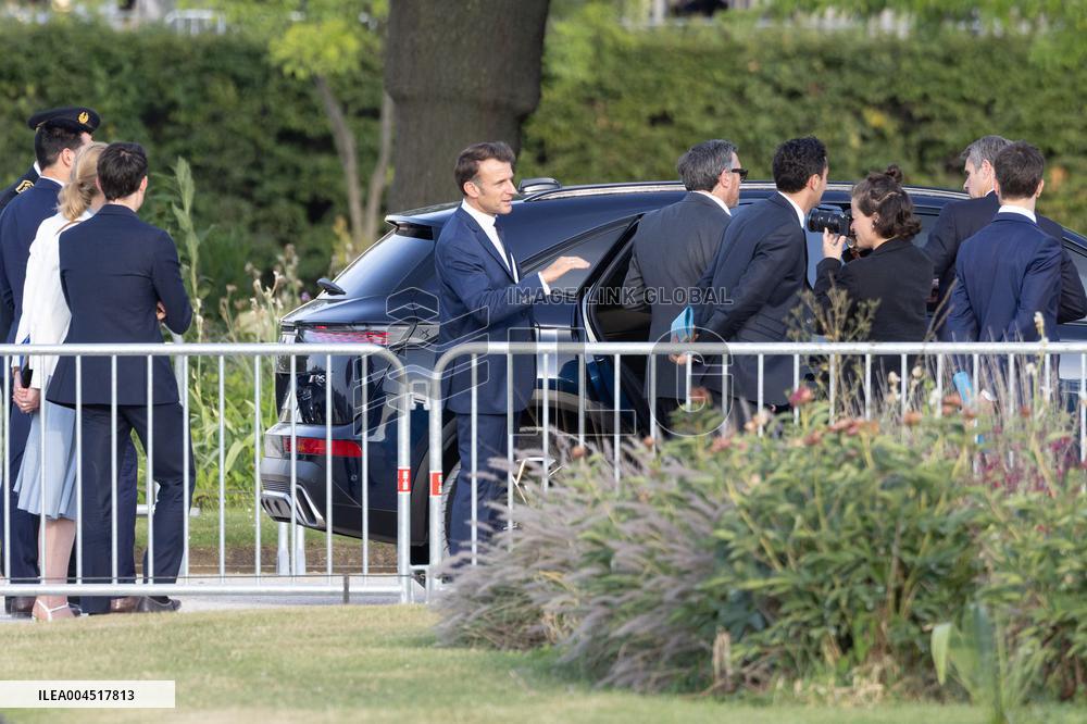 Emmanuel Macron visits the Olympic cauldron at the Tuileries - Paris