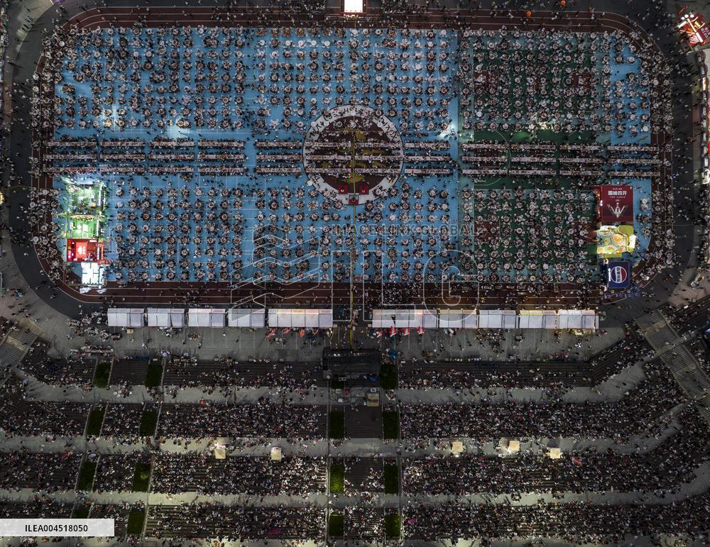 Summer Cuisine Consumption Night Economy