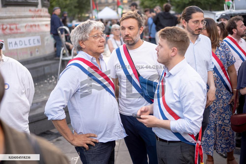 Rima Hassan at the Place de la Republique - Paris AJ