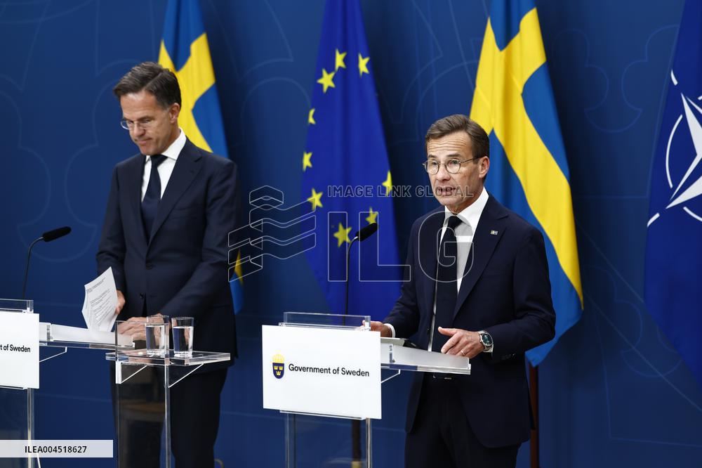 KRISTERSSON AND RUTTE PRESS MEETING