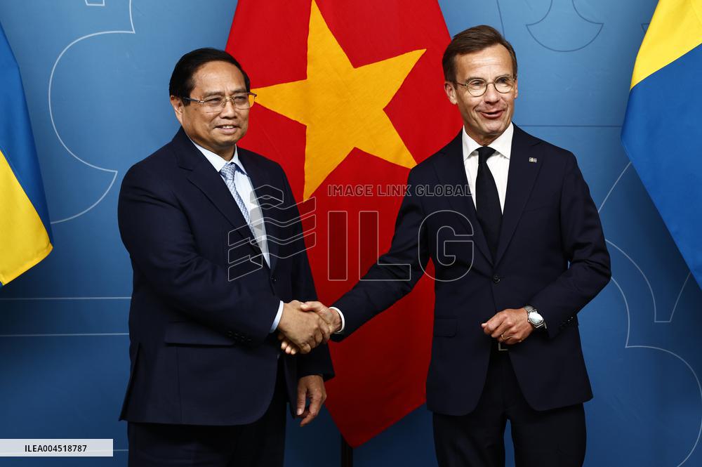PRIME MINISTERS VIETNAM SWEDEN