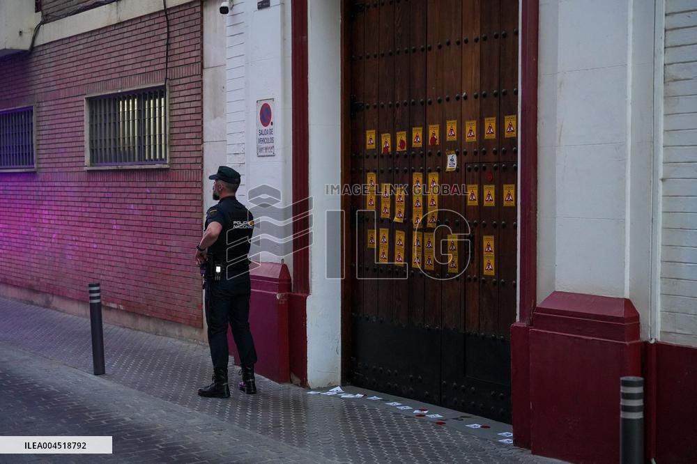 Europa Press - Protest Against Sanchez at PSOE HQ - Madrid