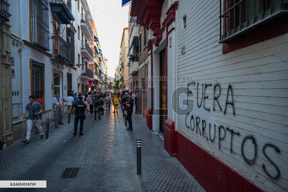 Europa Press - Protest Against Sanchez at PSOE HQ - Madrid