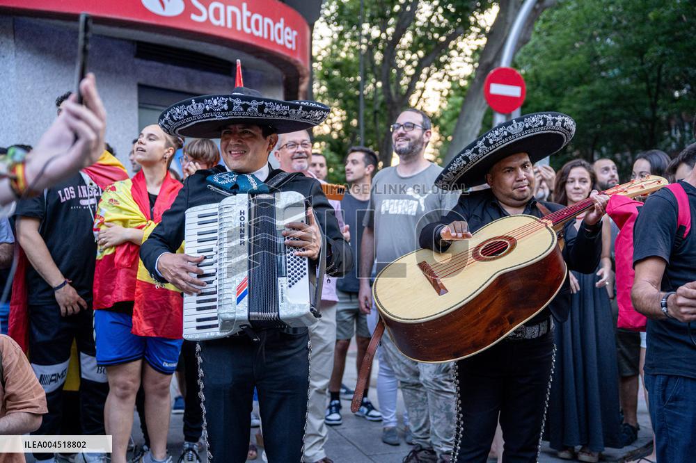 Europa Press - Protest Against Sanchez at PSOE HQ - Madrid