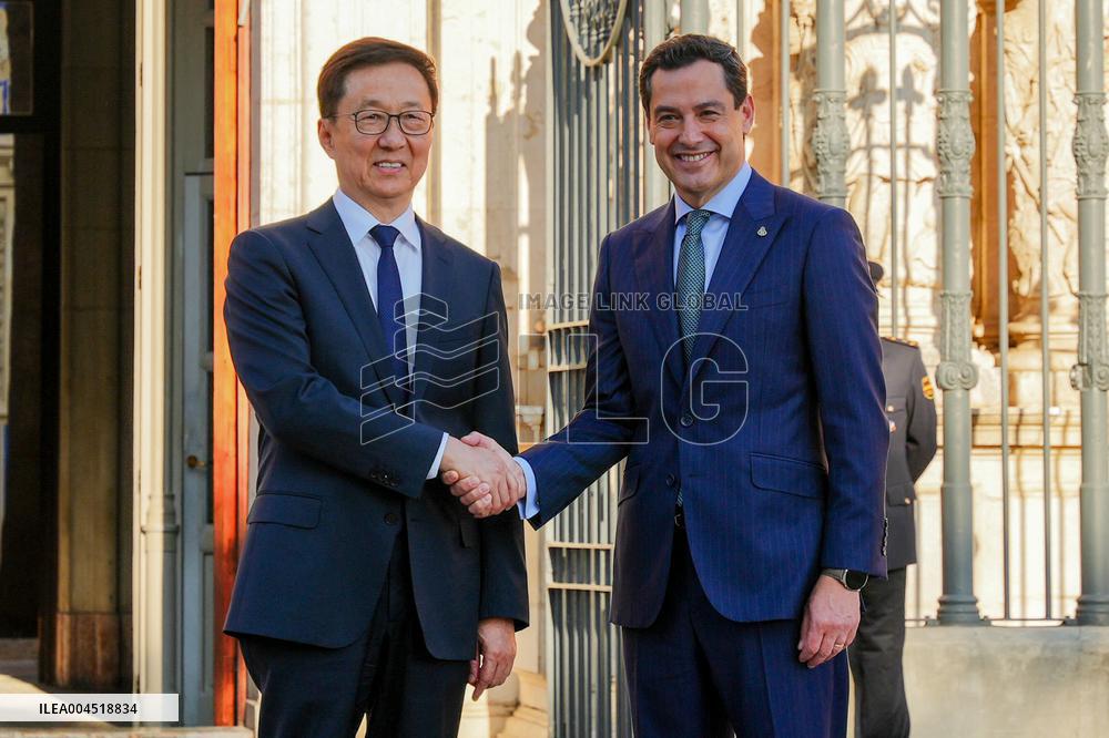 Juanma Moreno Receives The Vice-President of China Han Zheng - Seville