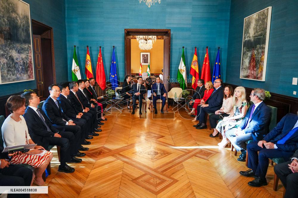 Juanma Moreno Receives The Vice-President of China Han Zheng - Seville