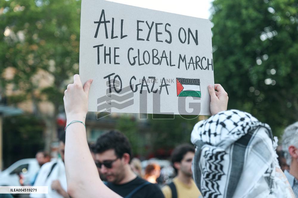Rima Hassan at the Place de la Republique - Paris