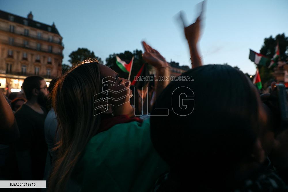 Rima Hassan at the Place de la Republique - Paris