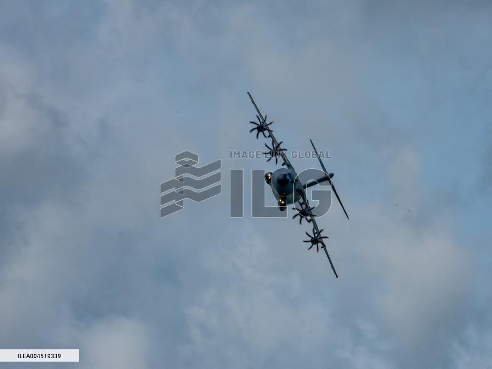Illustration - La Ferte-Alais Airshow - France