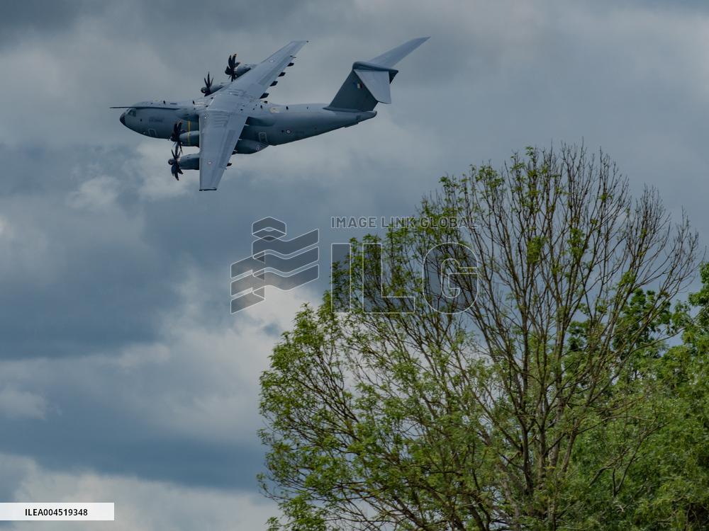 Illustration - La Ferte-Alais Airshow - France