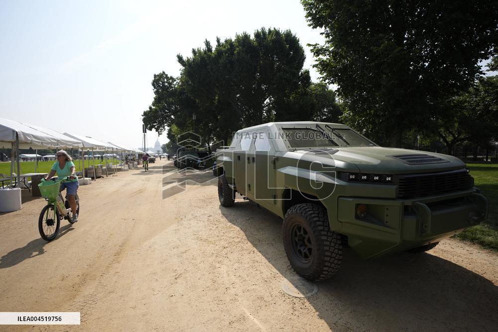 Saturday military parade preparartions - Washington