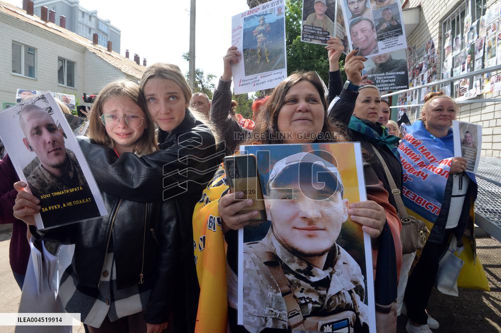 Ukrainian Prisoners Reach Home After Prisoner Swap - Kiev