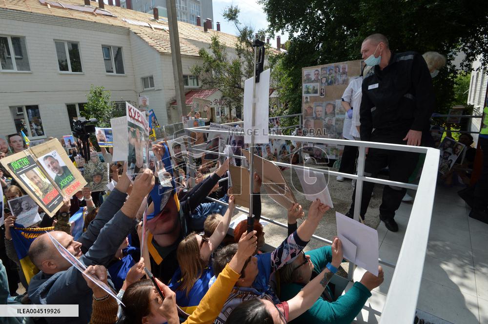 Ukrainian Prisoners Reach Home After Prisoner Swap - Kiev