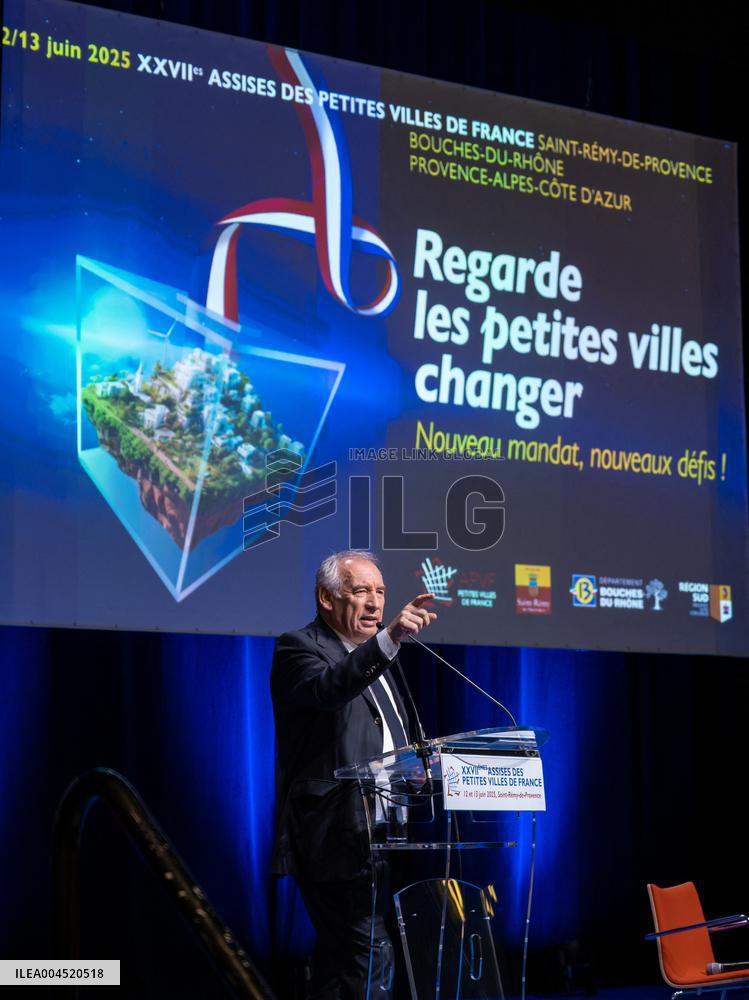 Bayrou at 27th Assises des Petites Villes de France - Saint-Remy de Provence