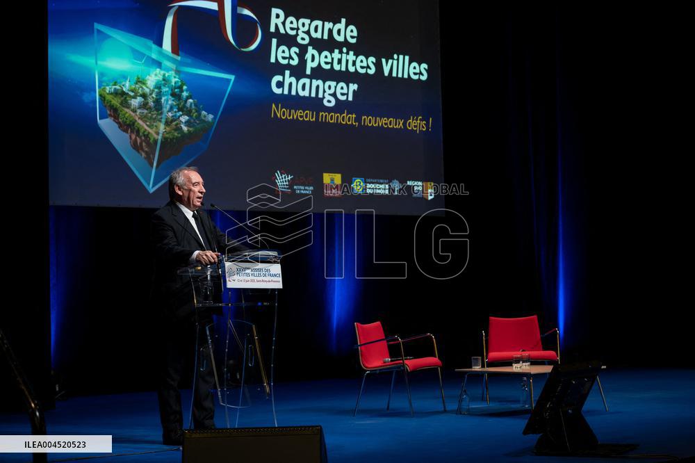Bayrou at 27th Assises des Petites Villes de France - Saint-Remy de Provence