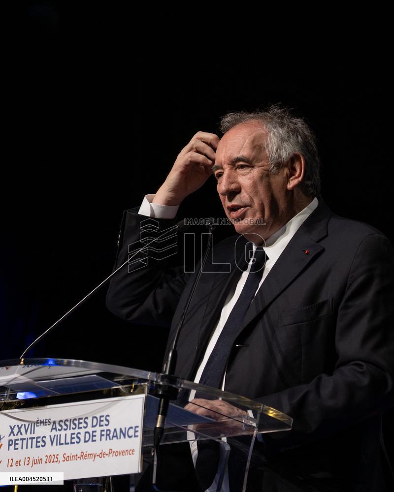 Bayrou at 27th Assises des Petites Villes de France - Saint-Remy de Provence