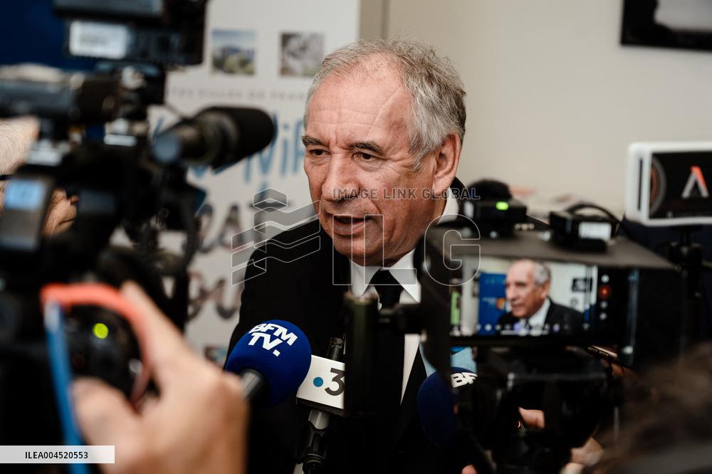 Bayrou at 27th Assises des Petites Villes de France - Saint-Remy de Provence