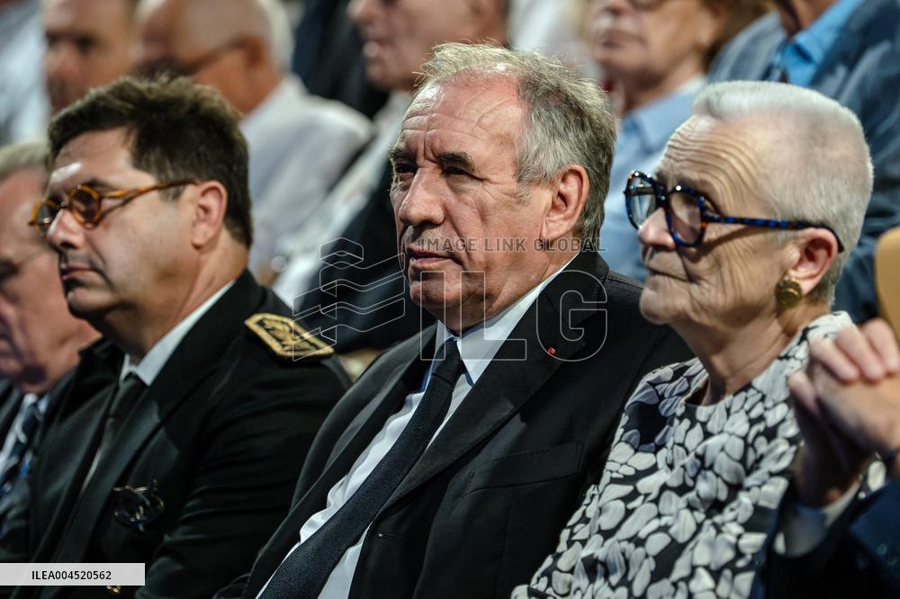 Bayrou at 27th Assises des Petites Villes de France - Saint-Remy de Provence