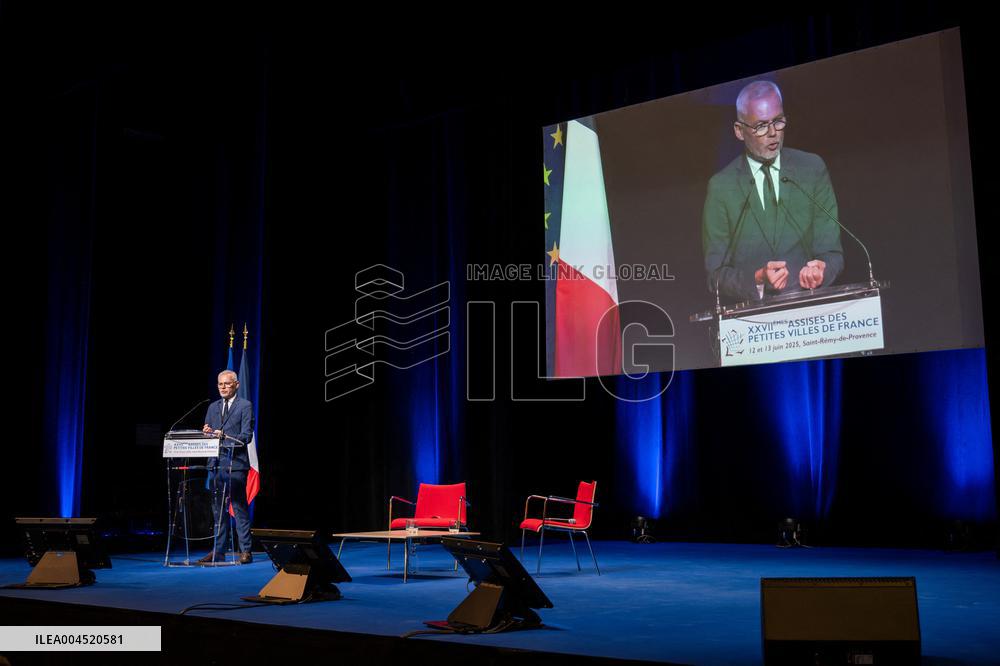 Bayrou at 27th Assises des Petites Villes de France - Saint-Remy de Provence