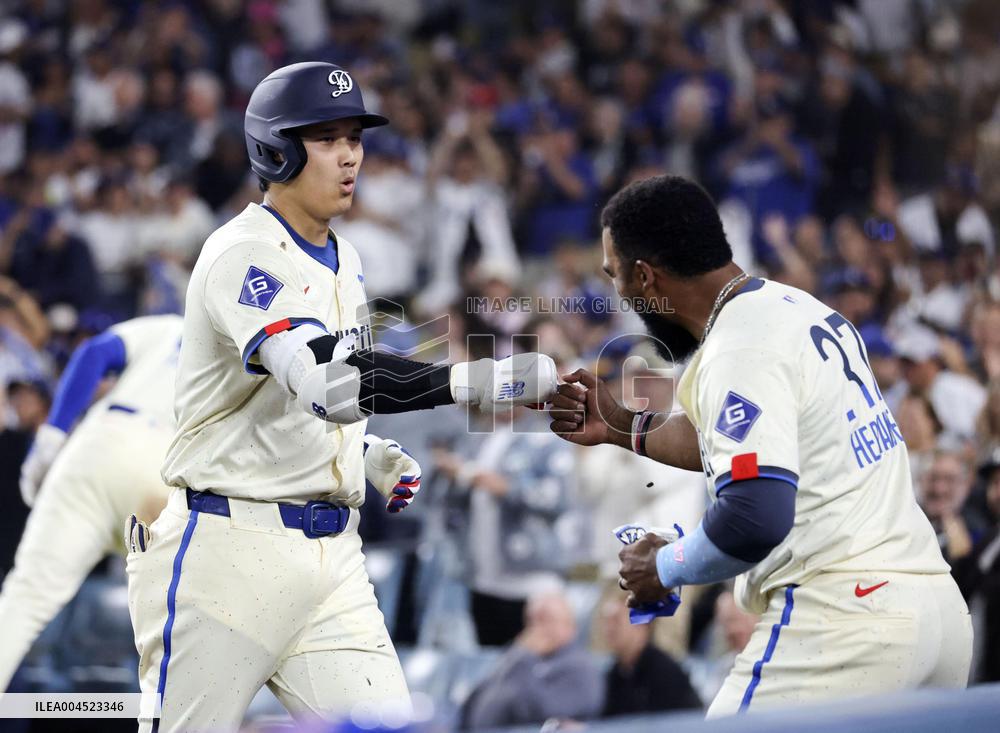 Baseball: Giants vs. Dodgers