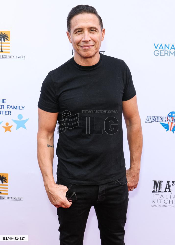 13th Annual Ed Asner And Friends Poker Night - LA