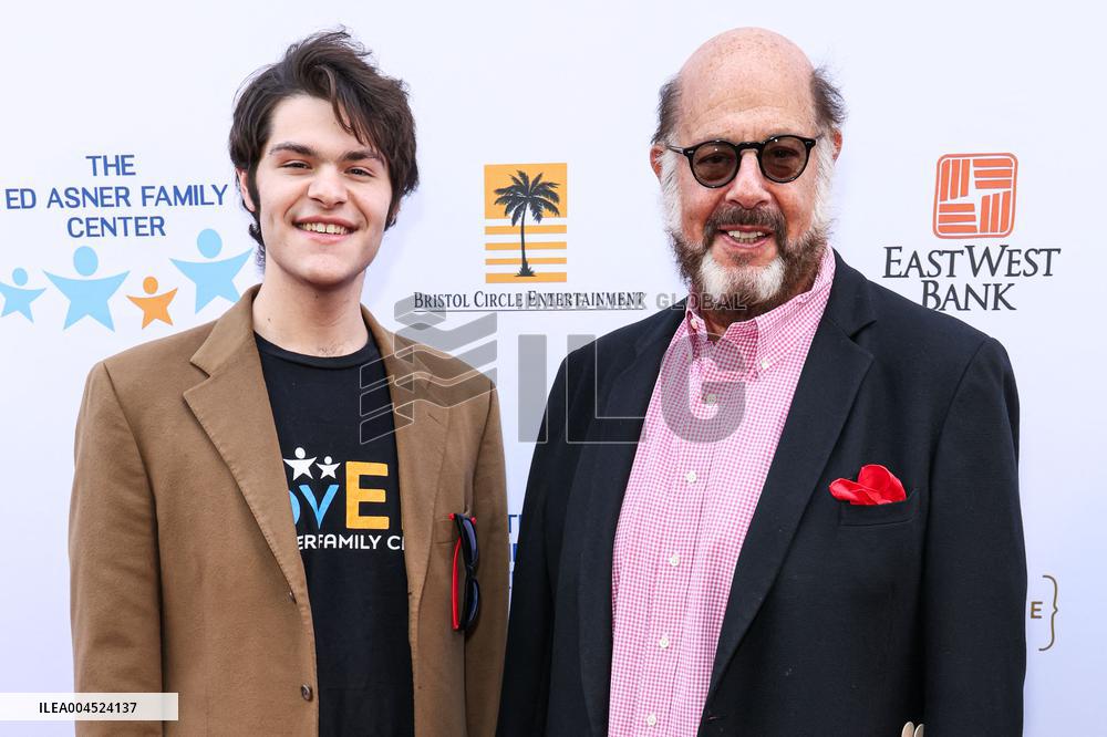 13th Annual Ed Asner And Friends Poker Night - LA