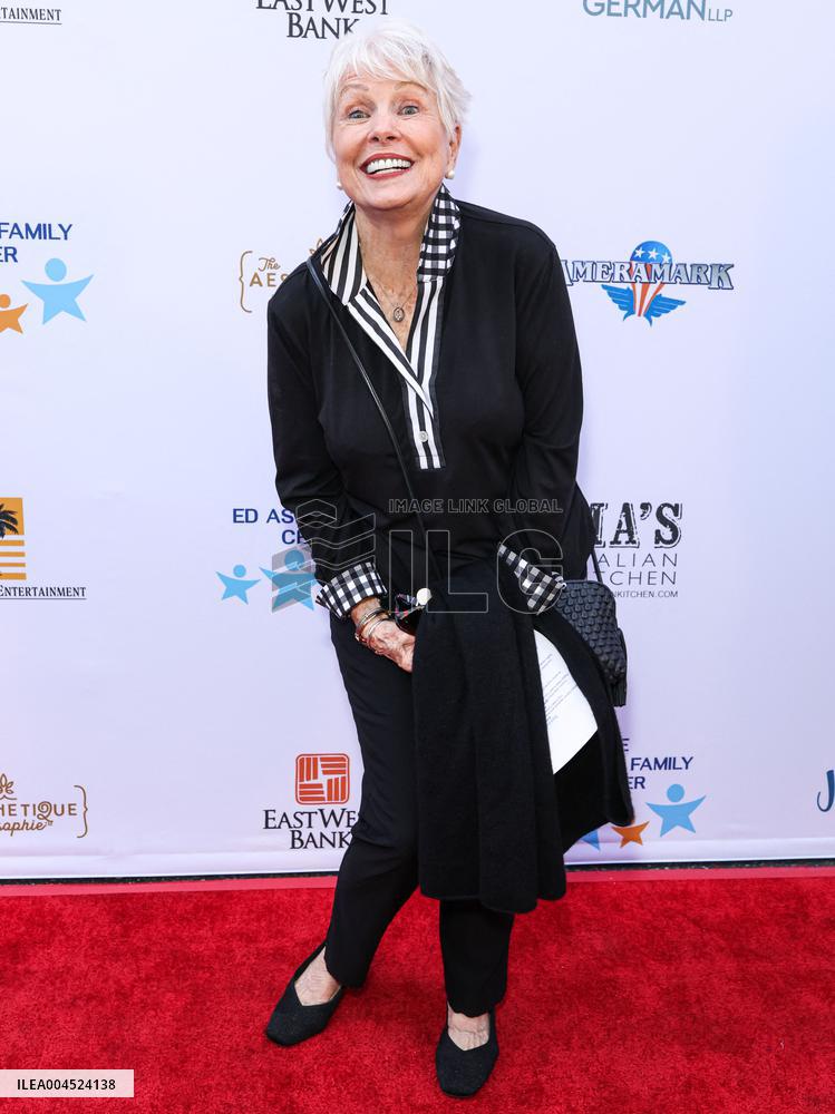 13th Annual Ed Asner And Friends Poker Night - LA