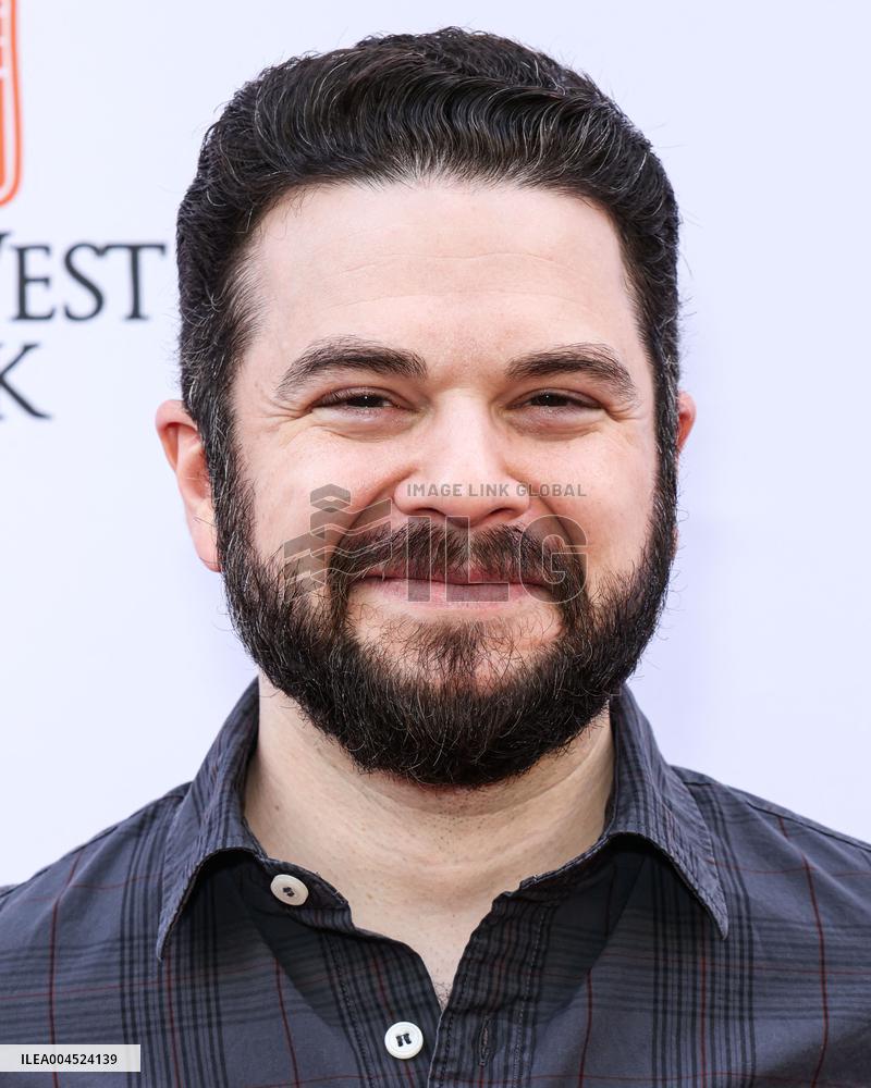 13th Annual Ed Asner And Friends Poker Night - LA