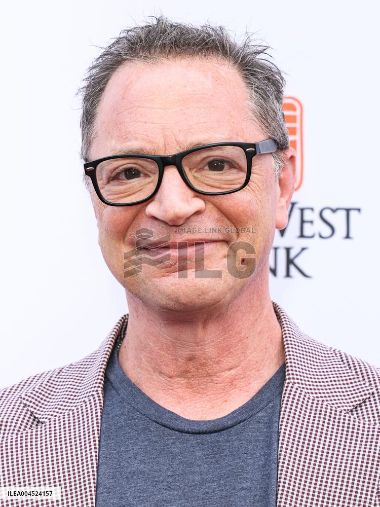 13th Annual Ed Asner And Friends Poker Night - LA