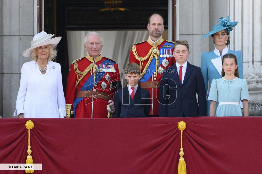 Trooping the Colour - Royals On Balcony
