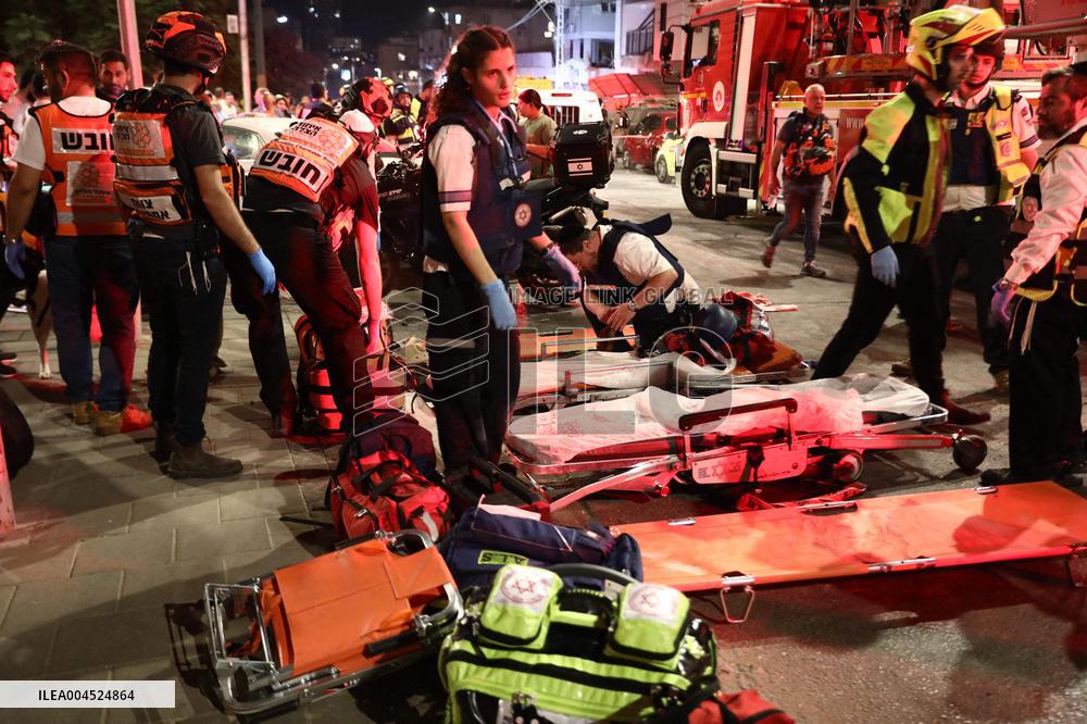 Iranian Airstrikes Kill Six, Wound 140 in Israel