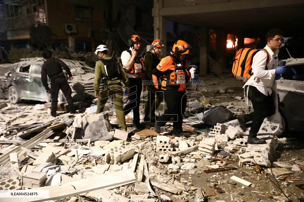Iranian Airstrikes Kill Six, Wound 140 in Israel