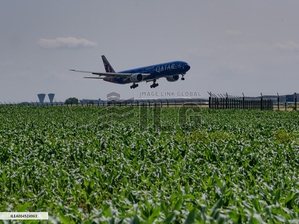 Illustration - Boeing 777 - France