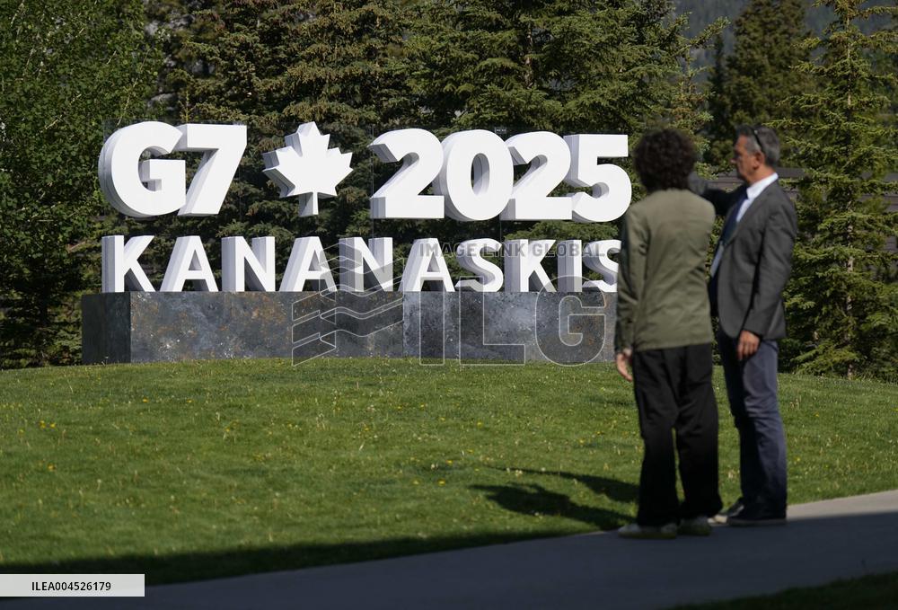 G7 Summit Illustration