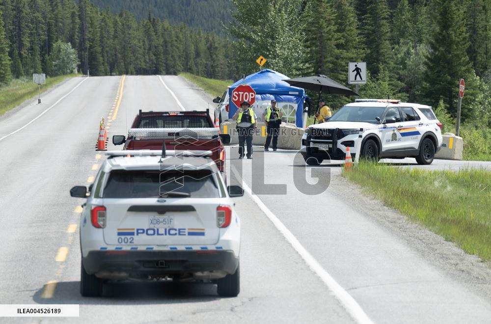 G7 Summit Illustration