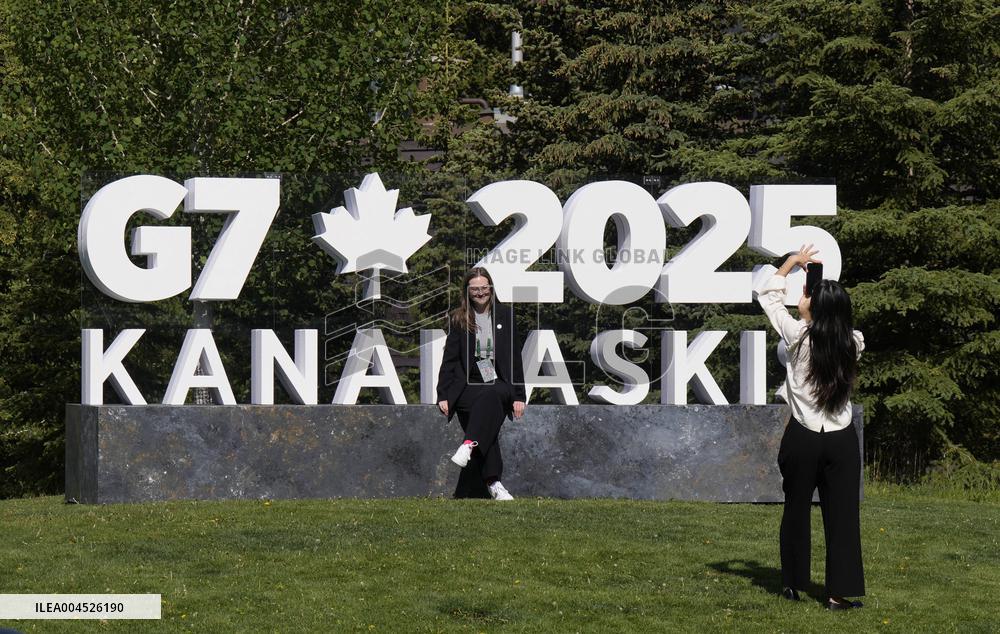 G7 Summit Illustration