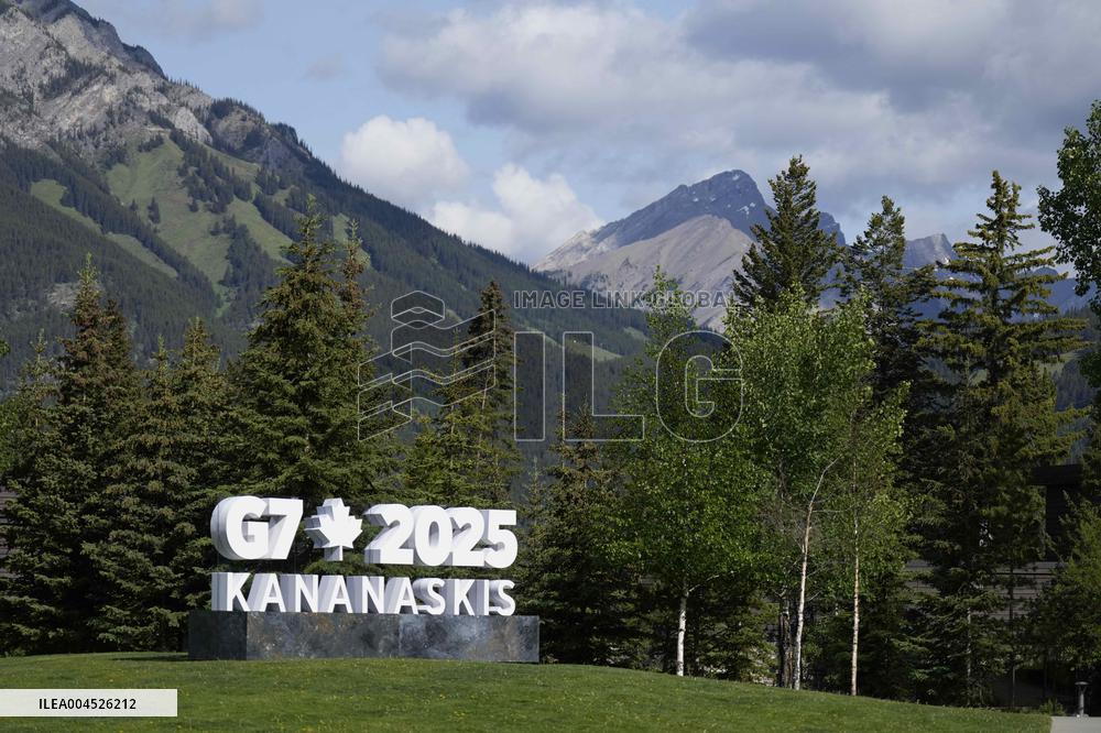 G7 Summit Illustration