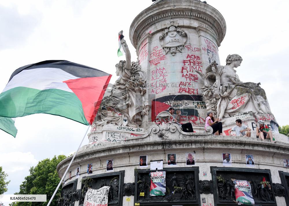 Pro-Palestinian demonstration with Rima Hassan - Paris
