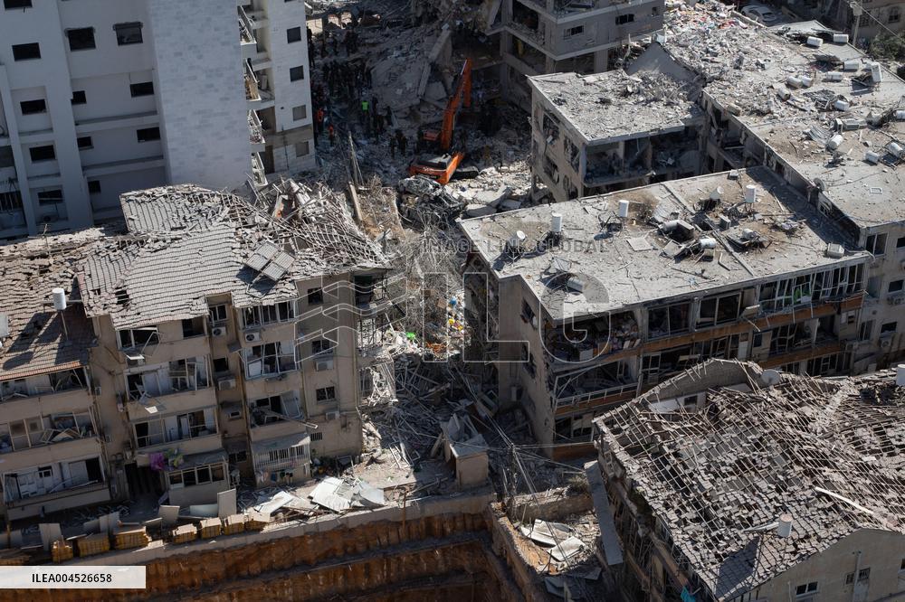 Iranian Missile Strike Hits Bat Yam