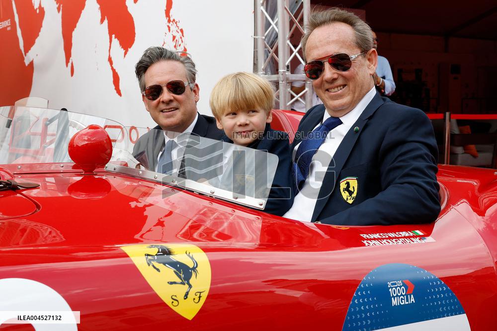 MOTORI - Auto Storiche - 1000Miglia - Punzonatura e Presentazione Vetture