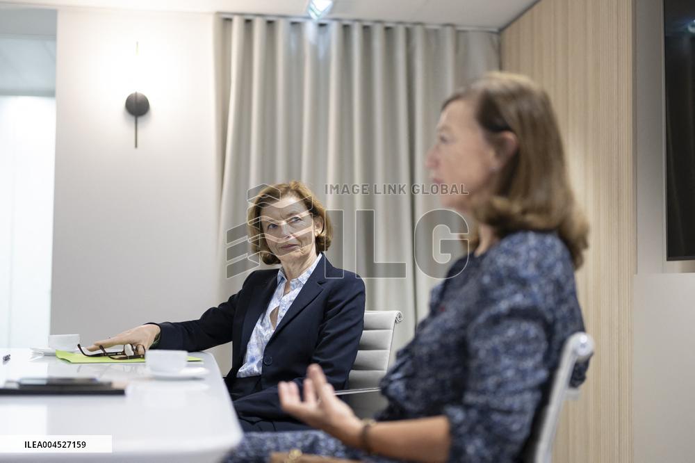 Anne-Marie Couderc et Florence Parly Portrait - Paris