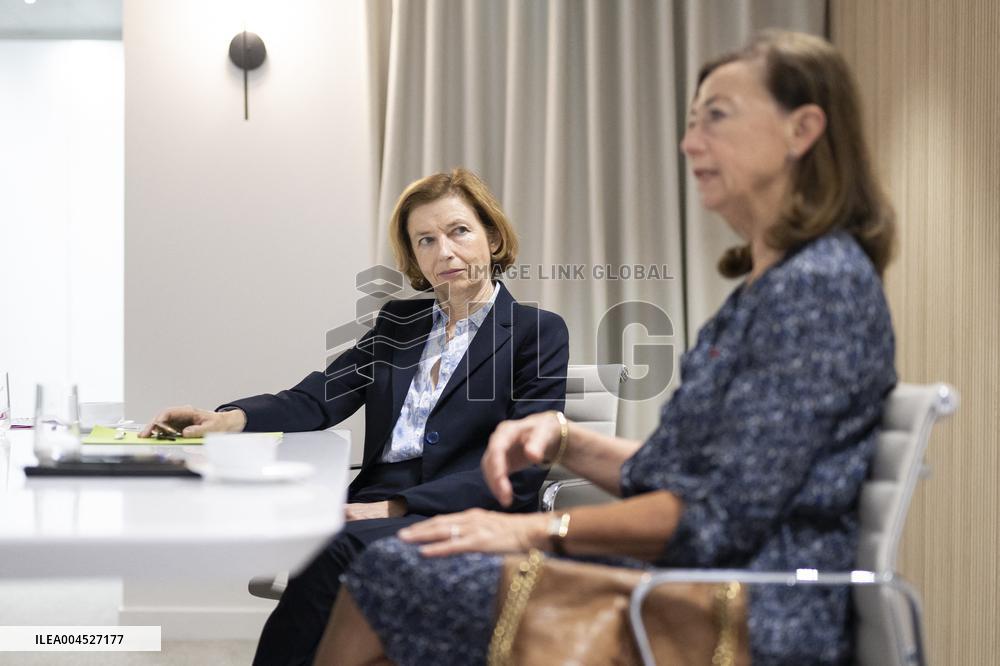 Anne-Marie Couderc et Florence Parly Portrait - Paris