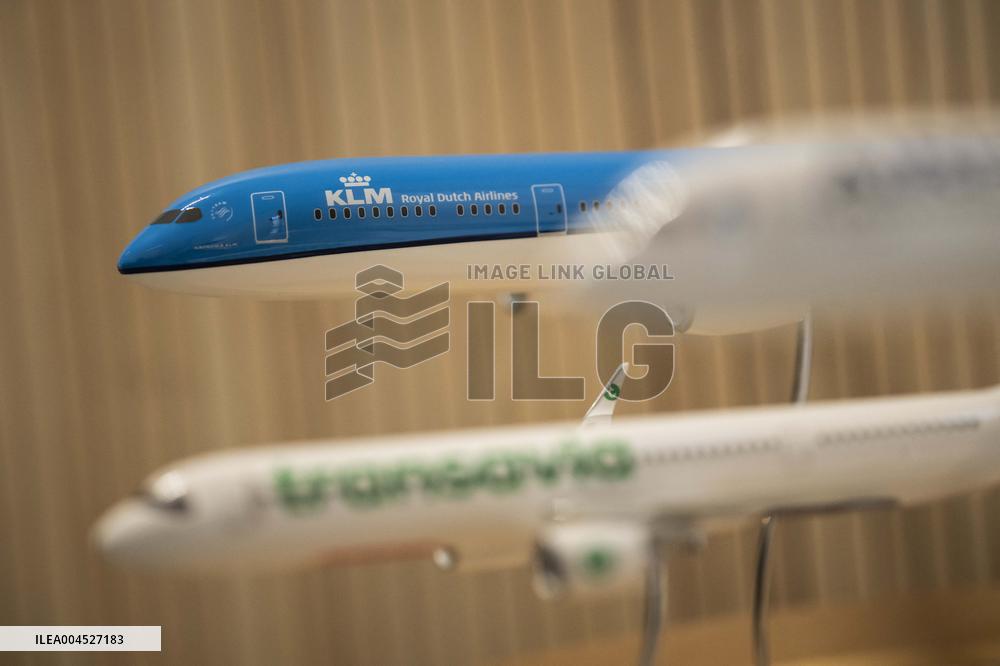 Anne-Marie Couderc et Florence Parly Portrait - Paris