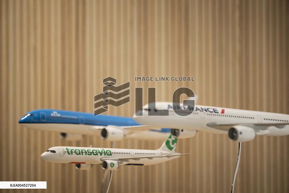 Anne-Marie Couderc et Florence Parly Portrait - Paris