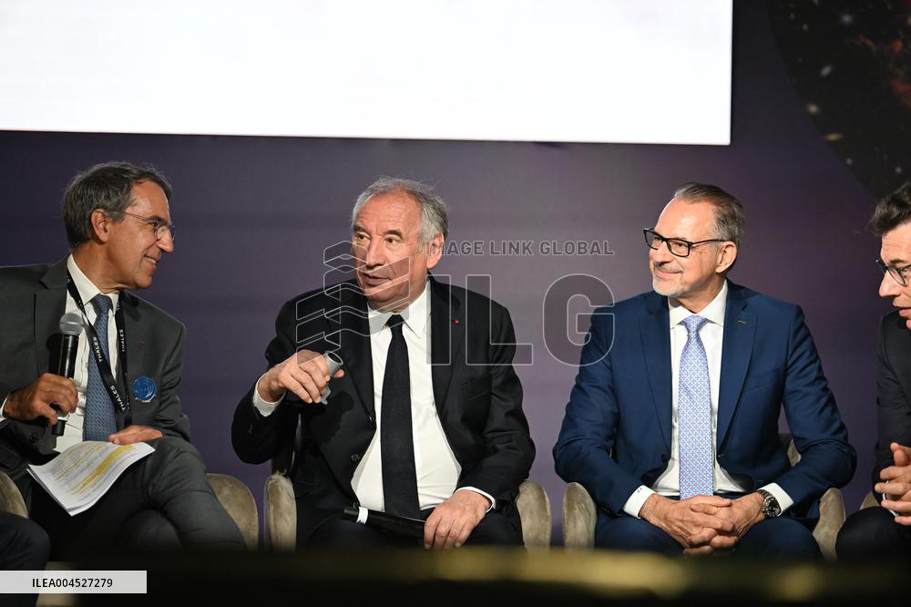 Francois Bayrour Visit To Paris Air Show - Le Bourget