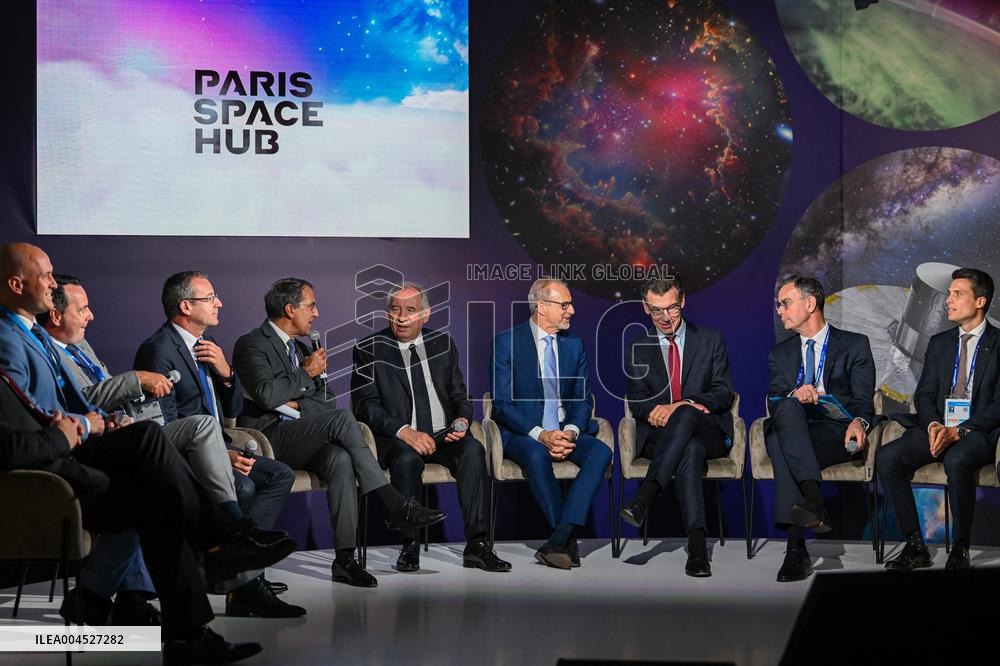 Francois Bayrour Visit To Paris Air Show - Le Bourget