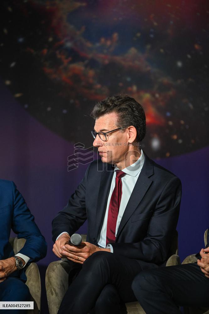 Francois Bayrour Visit To Paris Air Show - Le Bourget